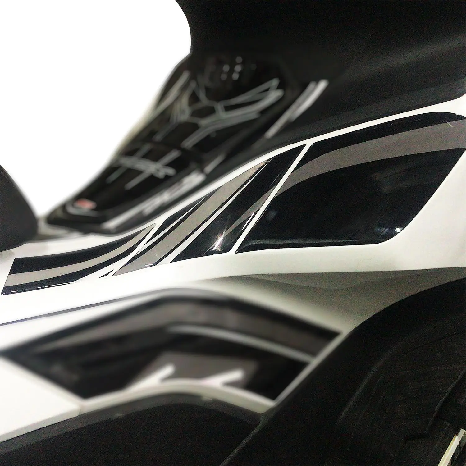 GP Kompozit Portapacchi Posteriore Per Moto | Compatibile Con Honda CB 125/250 R (2018-2022) | Struttura In Ferro Verniciato, Robustezza E Look Personalizzato | Fissa Bauletti O Borse