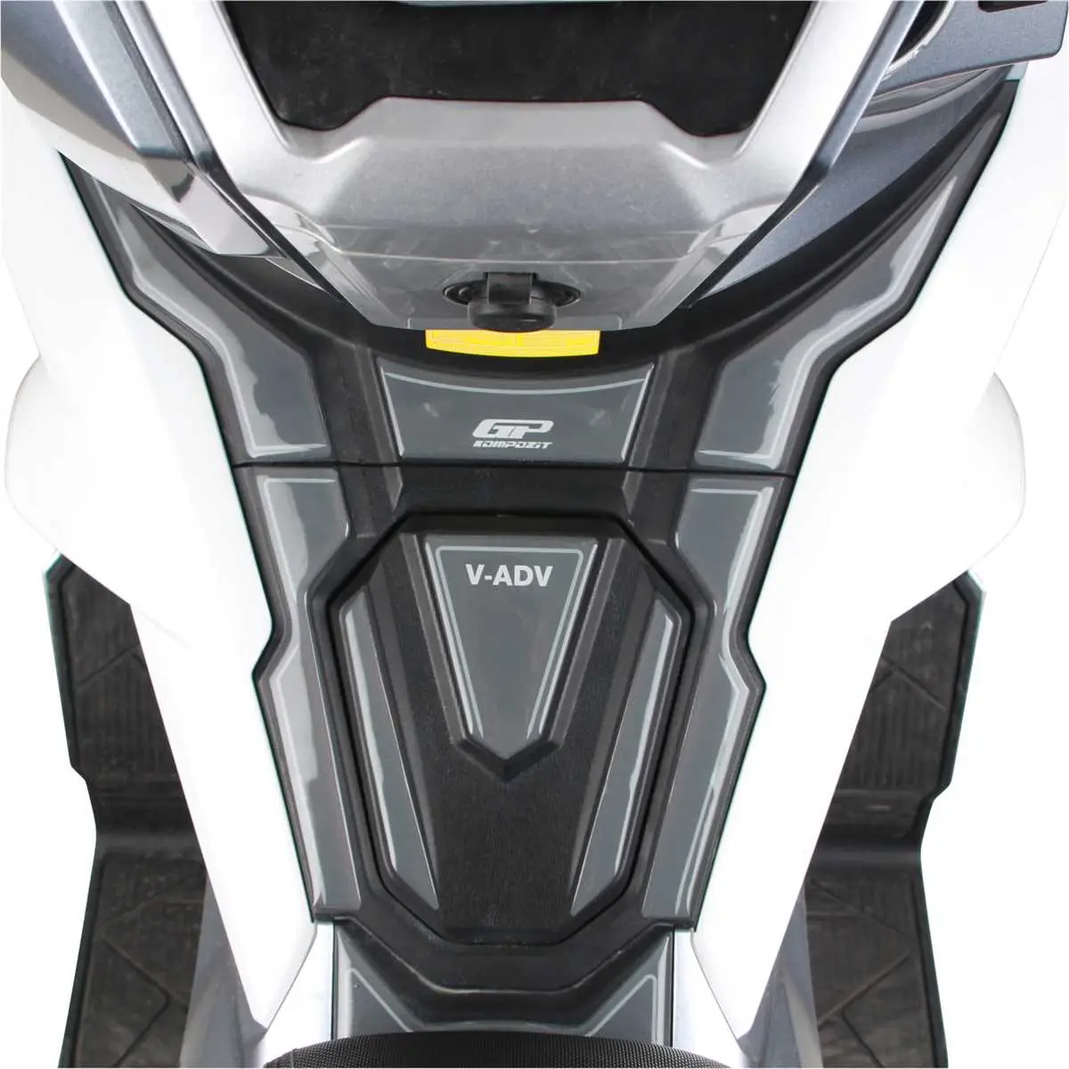 GP Kompozit RKS Freccia 150 2022-2024 Uyumlu Tank Pad Siyah GP Kompozit RKS Freccia 150 2022-2024 Uyumlu Tank Pad Siyah